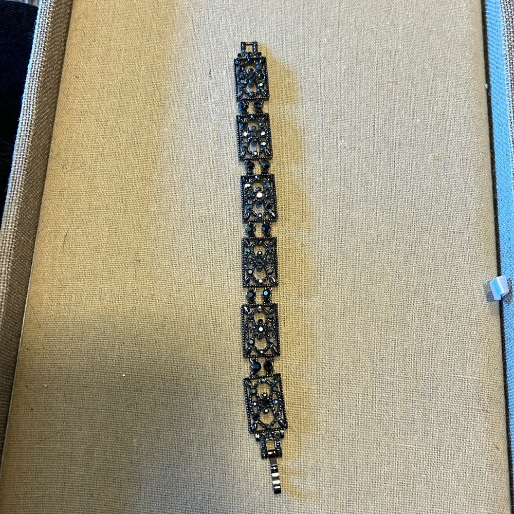 Women’s bracelet